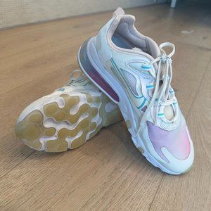 White and Pink Women's Size 7 Nike Tennis Shoe